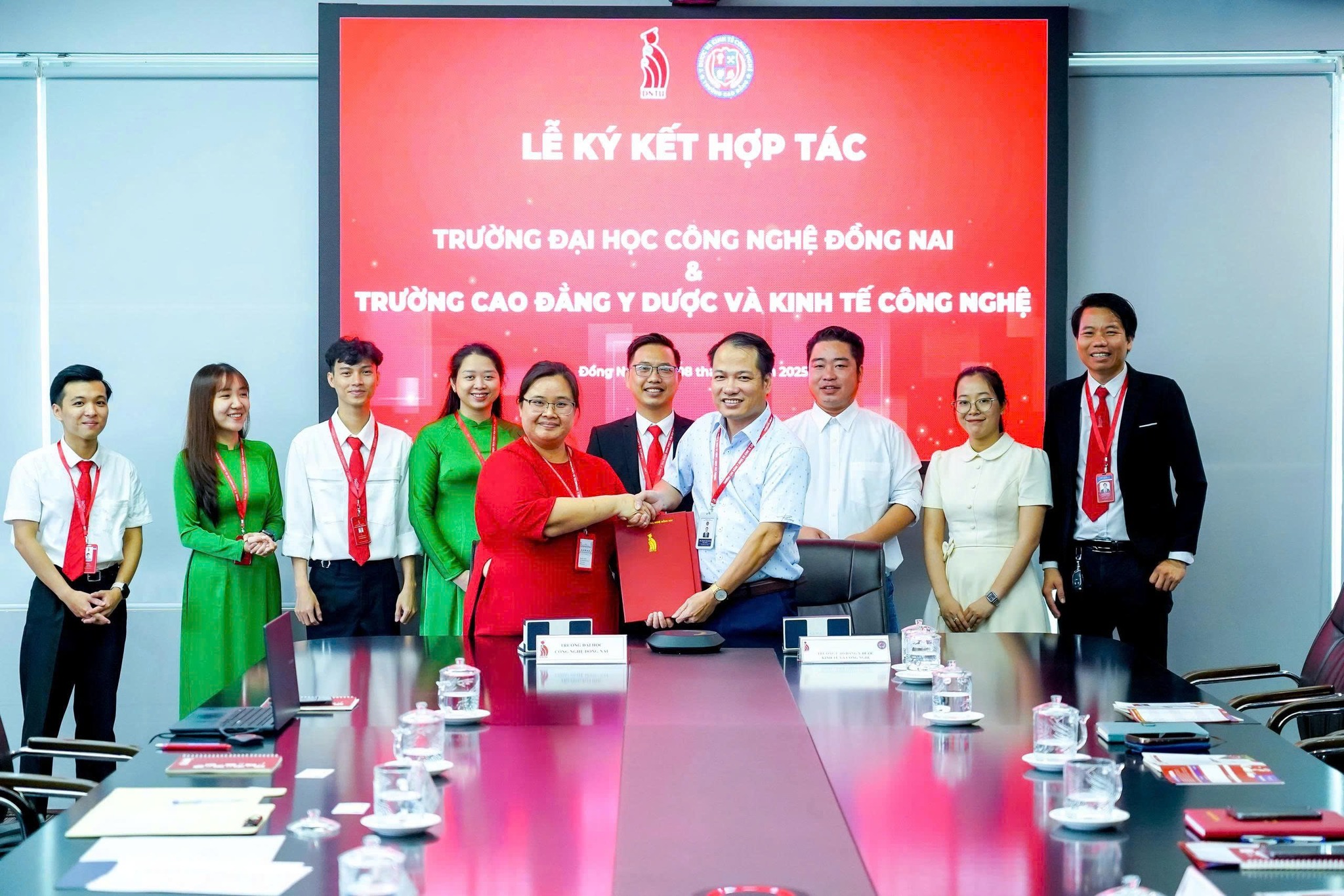 Lễ ký kết hợp tác giữa CMET và Trường Đại học Công nghệ Đồng Nai